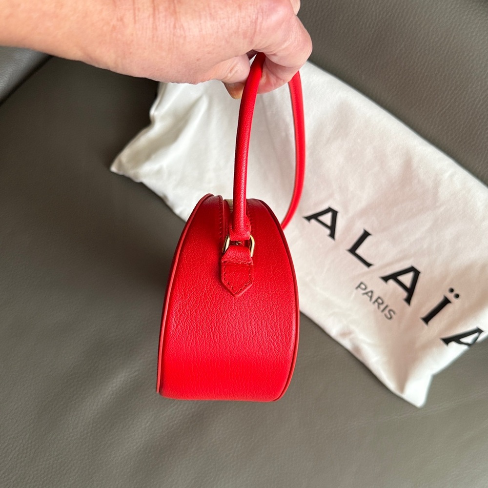 NWT ALAÏA LE DEMI-COEUR Bag IN GOATSKIN Made in ITALY - Picture 10 of 16
